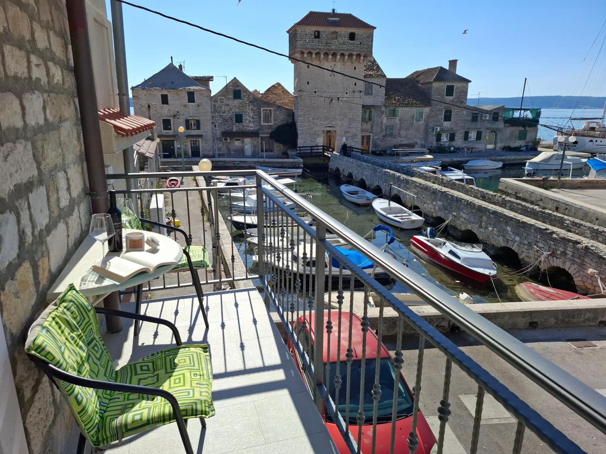 Apartment Kastilac Kaštela Kültér fotó