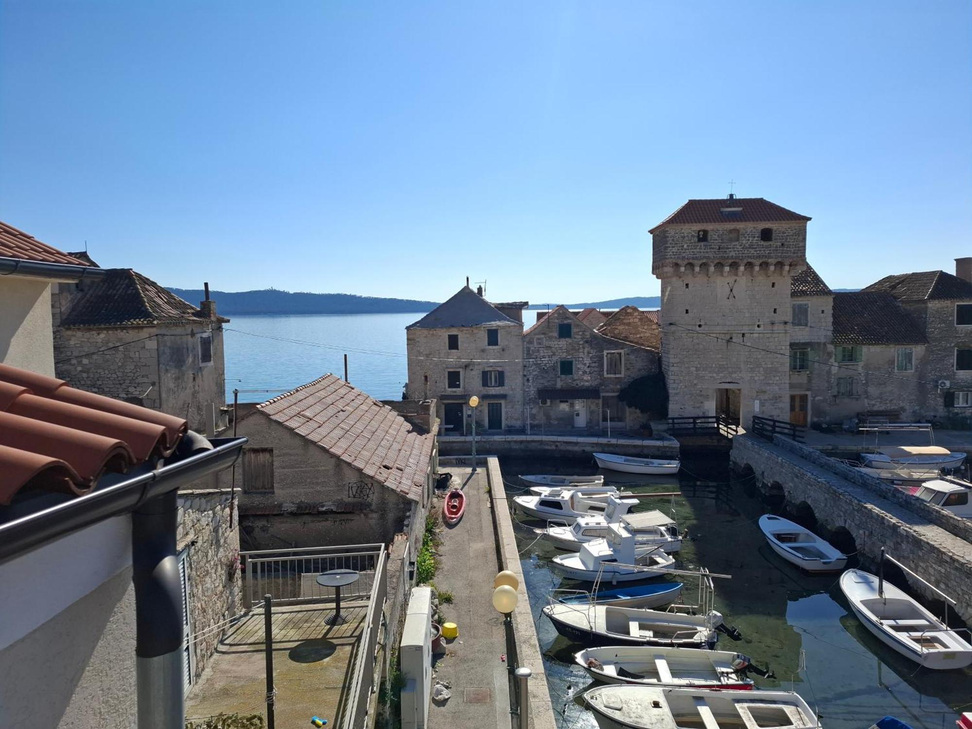 Apartment Kastilac Kaštela Kültér fotó